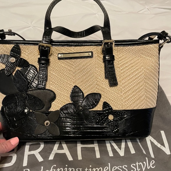 Brahmin mini Asher black and straw purse - Picture 7 of 8
